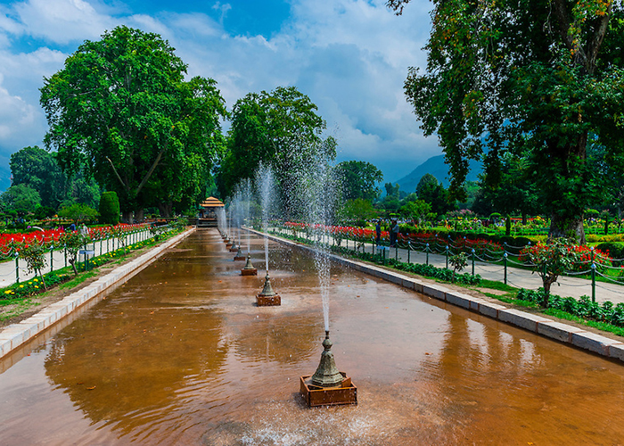https://d3r8gwkgo0io6y.cloudfront.net/upload/LP/shalimar-baug.jpg