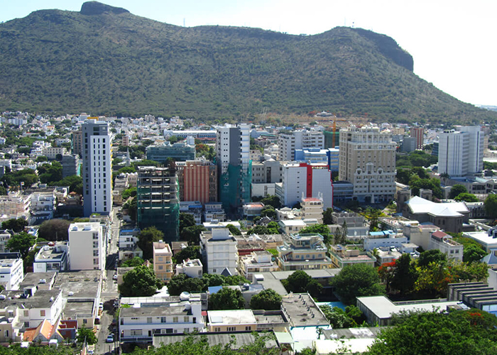 https://d3r8gwkgo0io6y.cloudfront.net/upload/M1/mauritius-port-louis-view-1.jpg