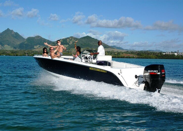 https://d3r8gwkgo0io6y.cloudfront.net/upload/M2/mauritius-high-speed-boat.jpg