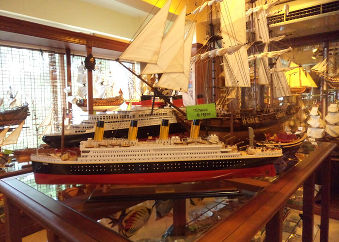 https://d3r8gwkgo0io6y.cloudfront.net/upload/M2/mauritius-model-ship-factory-1.jpg
