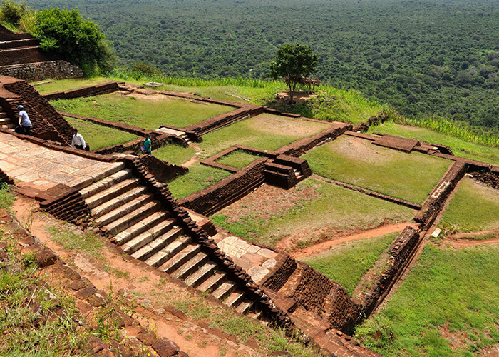 https://d3r8gwkgo0io6y.cloudfront.net/upload/MM/Asia-Srilanka-sigiriya-rock-6.jpg