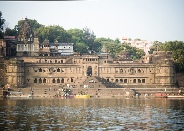 https://d3r8gwkgo0io6y.cloudfront.net/upload/MP/India-madhya-pradesh-Maheshwar-ahilya-fort-1.jpg