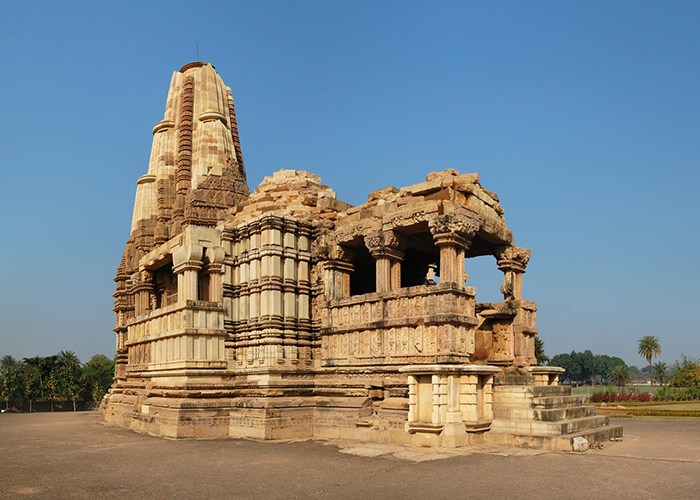 https://d3r8gwkgo0io6y.cloudfront.net/upload/MP/India-madhya-pradesh-khajuraho-temple-1.jpg