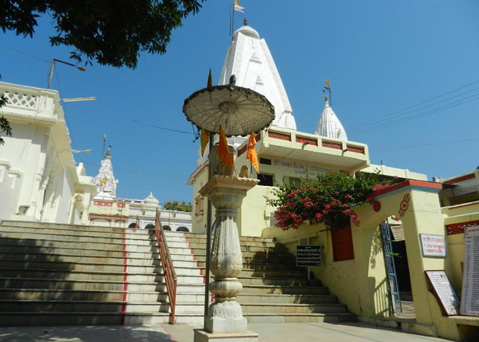 https://d3r8gwkgo0io6y.cloudfront.net/upload/MP/India-madhya-pradesh-omkareshwar-temple-1org.jpg