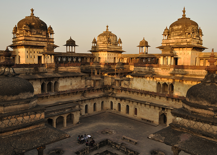 https://d3r8gwkgo0io6y.cloudfront.net/upload/MP/India-madhya-pradesh-orchha-Jehangir-Mahal.jpg
