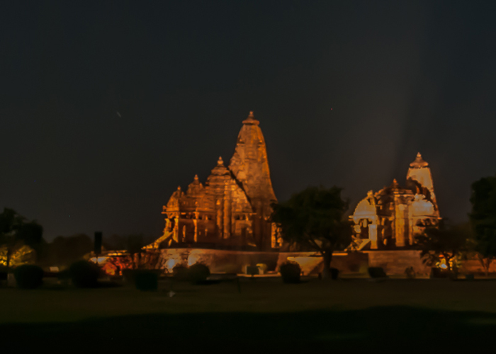 https://d3r8gwkgo0io6y.cloudfront.net/upload/MP/india-madhya-pradesh-khajurao-light-sound-show-1.jpg