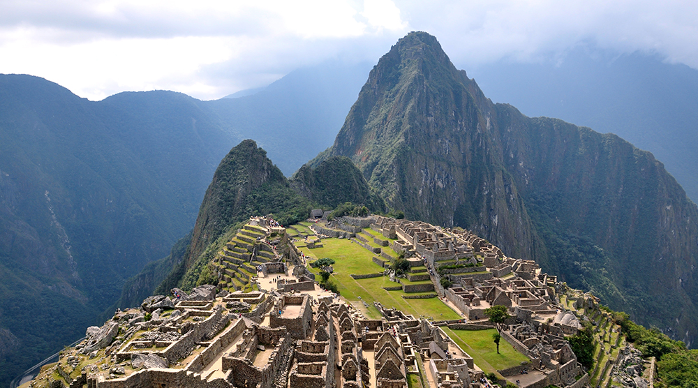 https://d3r8gwkgo0io6y.cloudfront.net/upload/Machu-Picchu1.jpg
