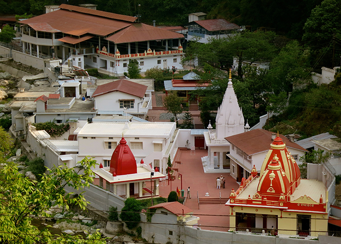 https://d3r8gwkgo0io6y.cloudfront.net/upload/N2/india-nainital-Kainchi-Dham.jpg