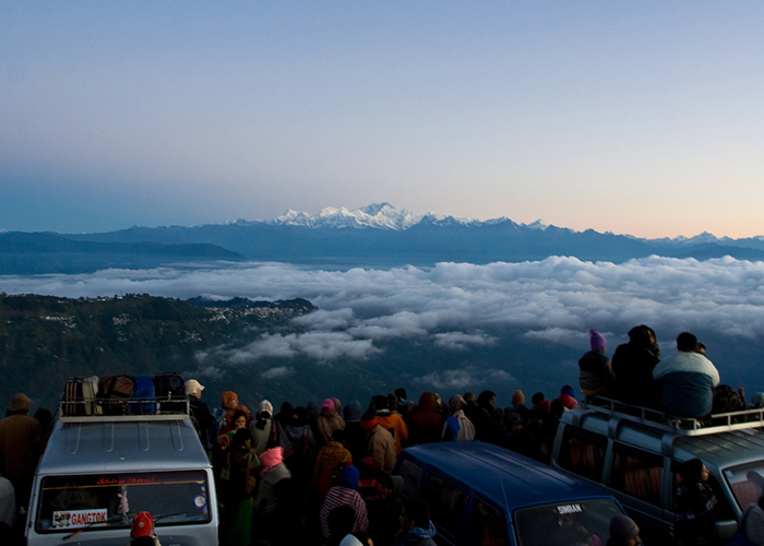 https://d3r8gwkgo0io6y.cloudfront.net/upload/ND/india-north-east-sikkim-darjeeling-tiger-hills2.jpg