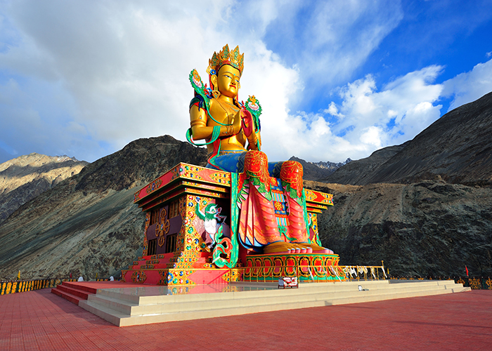 https://d3r8gwkgo0io6y.cloudfront.net/upload/NG/India-north-india-leh-ladakh-diskit-future-buddha-statue-1.jpg