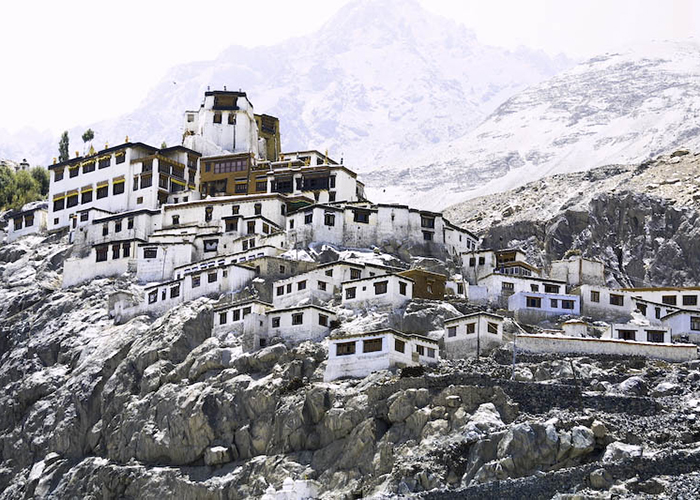 https://d3r8gwkgo0io6y.cloudfront.net/upload/NK/India-north-india-leh-ladakh-diskit-gompa-1.jpg