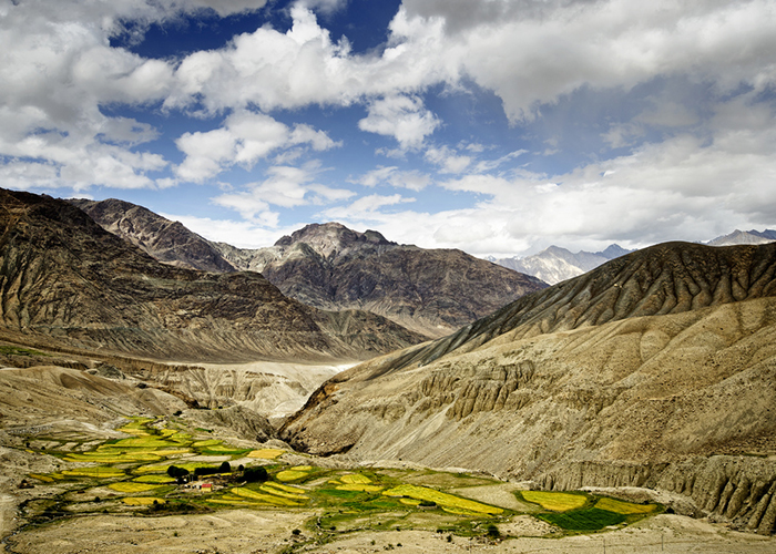 https://d3r8gwkgo0io6y.cloudfront.net/upload/NK/India-north-india-leh-ladakh-khardungla-village-1.jpg