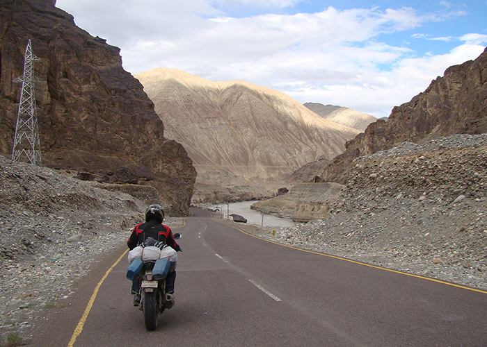 https://d3r8gwkgo0io6y.cloudfront.net/upload/NK/India-north-india-leh-ladakh-manali-highway-2.jpg