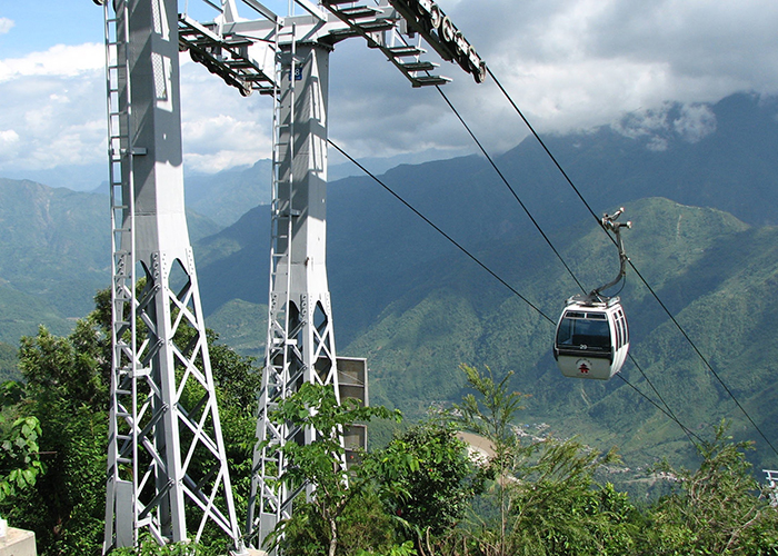 https://d3r8gwkgo0io6y.cloudfront.net/upload/NP/Nepal-Manokamana-cable-ride.jpg