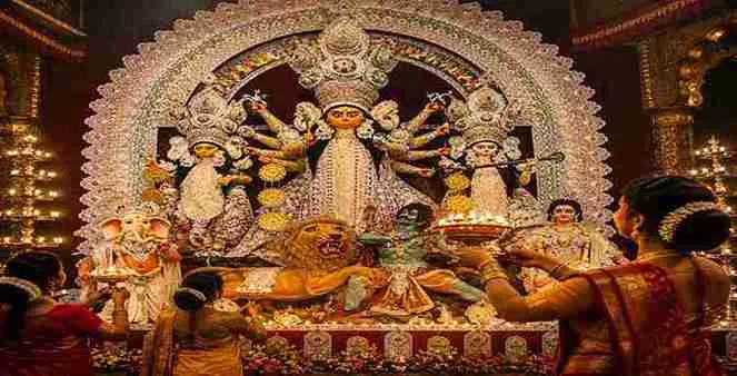 Durga Puja Bonedi Bari Parikrama