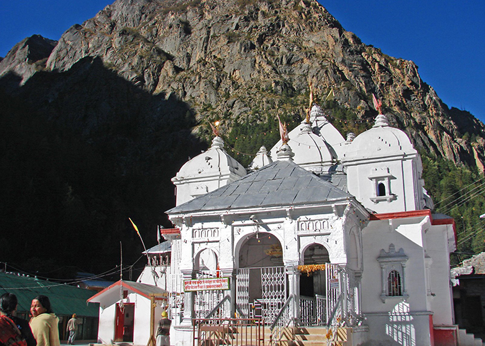 https://d3r8gwkgo0io6y.cloudfront.net/upload/OC/India-chardham-gangotri-1.jpg