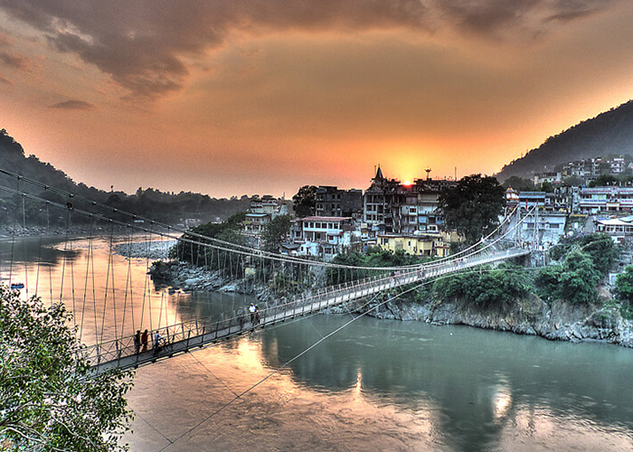https://d3r8gwkgo0io6y.cloudfront.net/upload/OC/India-chardham-rishikesh-2.jpg