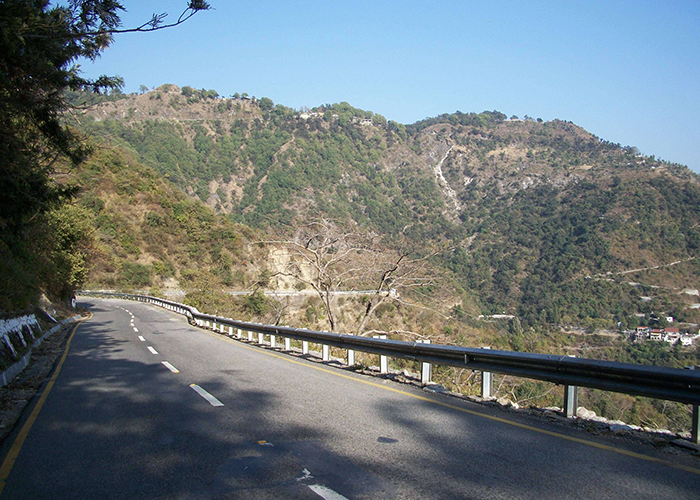 https://d3r8gwkgo0io6y.cloudfront.net/upload/OC/India-chardham-road-2.jpg