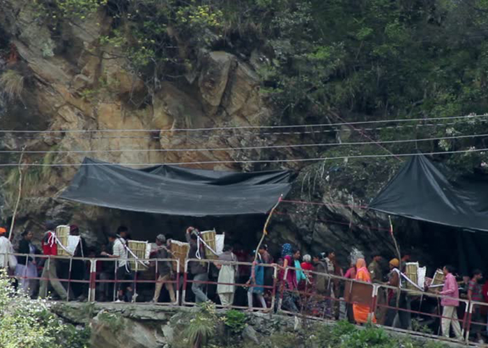 https://d3r8gwkgo0io6y.cloudfront.net/upload/OC/India-chardham-yamunotry-5.jpg