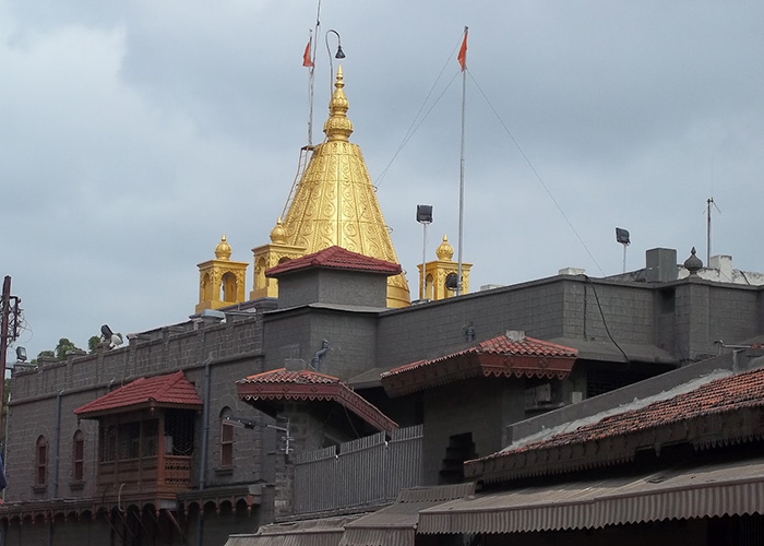 https://d3r8gwkgo0io6y.cloudfront.net/upload/OE/India-maharashtra-Aurangabad-shirdi-sai-temple-4.jpg