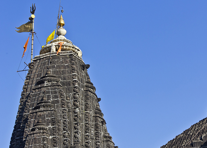 https://d3r8gwkgo0io6y.cloudfront.net/upload/OE/India-maharashtra-trimbakeshwar-temple-2.jpg