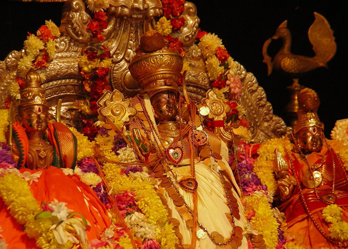 https://d3r8gwkgo0io6y.cloudfront.net/upload/OO/India-south-india-andhra-pradesh-tirupati-balaji-picture-2.jpg