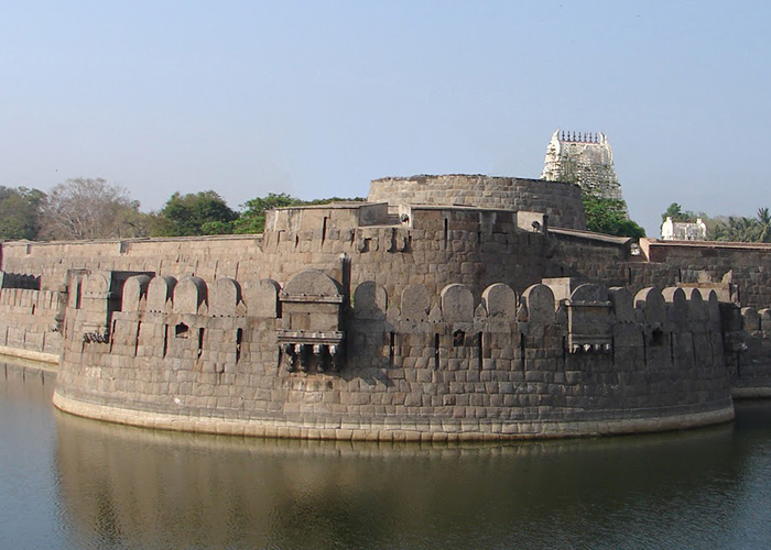 https://d3r8gwkgo0io6y.cloudfront.net/upload/OO/India-south-india-andhra-pradesh-vellore-city-1.jpg