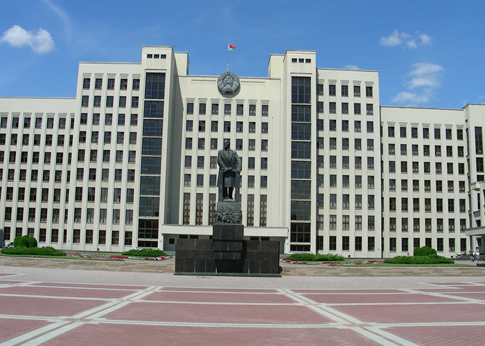 https://d3r8gwkgo0io6y.cloudfront.net/upload/PB/belarus-minsk--independence--avenue.jpg