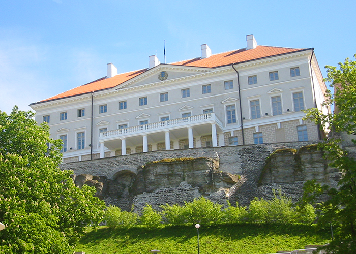 https://d3r8gwkgo0io6y.cloudfront.net/upload/PB/estonia-tailinn--parliment-building--1.jpg