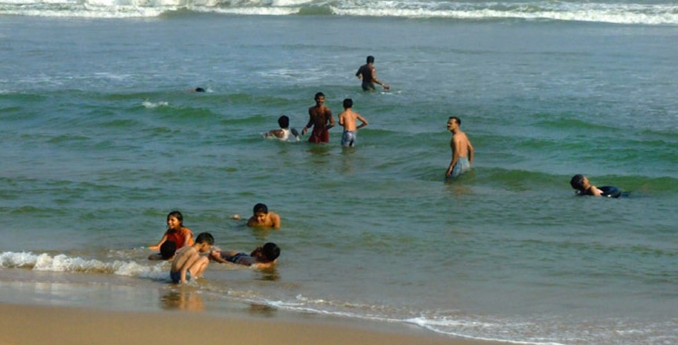 https://d3r8gwkgo0io6y.cloudfront.net/upload/Puri-Beach-1.jpg