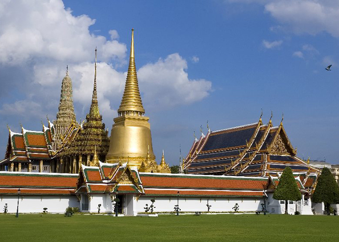https://d3r8gwkgo0io6y.cloudfront.net/upload/Q2/thailand-bangkok-reclining-buddha--temple-4.jpg