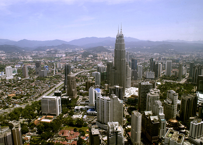https://d3r8gwkgo0io6y.cloudfront.net/upload/Q8/malaysia-kuala--lumpur-city-view--2.jpg