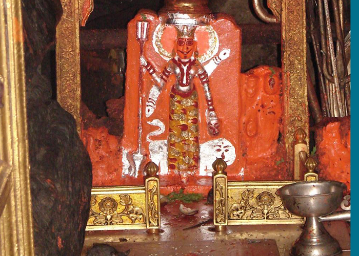 https://d3r8gwkgo0io6y.cloudfront.net/upload/R3/India-rajasthan-bikaner-deshnok-karni-mata-temple.jpg