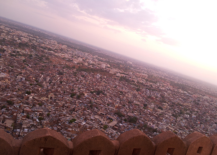 https://d3r8gwkgo0io6y.cloudfront.net/upload/RA/India-rajasthan-jaipur-pink-city-view.jpg