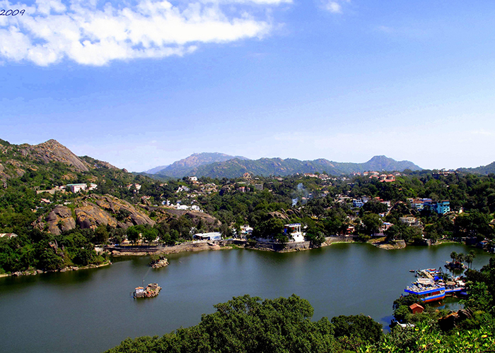 https://d3r8gwkgo0io6y.cloudfront.net/upload/RB/India-Rajasthan_mount-abu-nakki-lake-view.jpg
