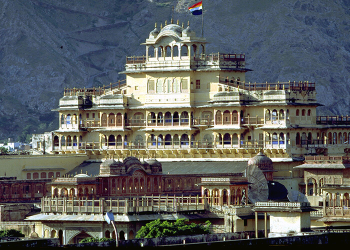 https://d3r8gwkgo0io6y.cloudfront.net/upload/RB/India-rajasthan-jaipur-City-Palace1.jpg