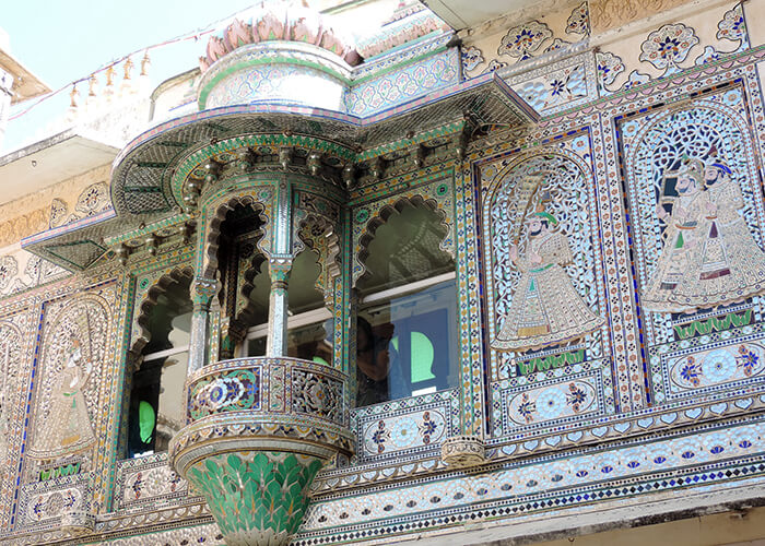 https://d3r8gwkgo0io6y.cloudfront.net/upload/RB/India-rajasthan-udaipur-city-palace-2.jpg