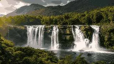 KERALA WITH MAJESTIC ATHIRAPALLY