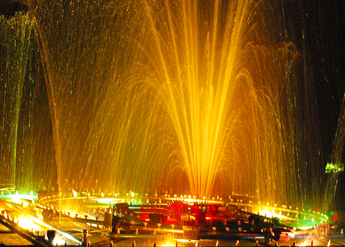 https://d3r8gwkgo0io6y.cloudfront.net/upload/S8/India-south-india-karnataka-mysore-brindavan-garden-1.jpg