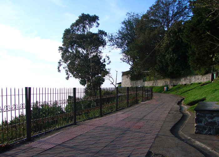 https://d3r8gwkgo0io6y.cloudfront.net/upload/S8/India-south-india-tamil-nadu-Kodaikanal-Coaker's-Walk-2.jpg