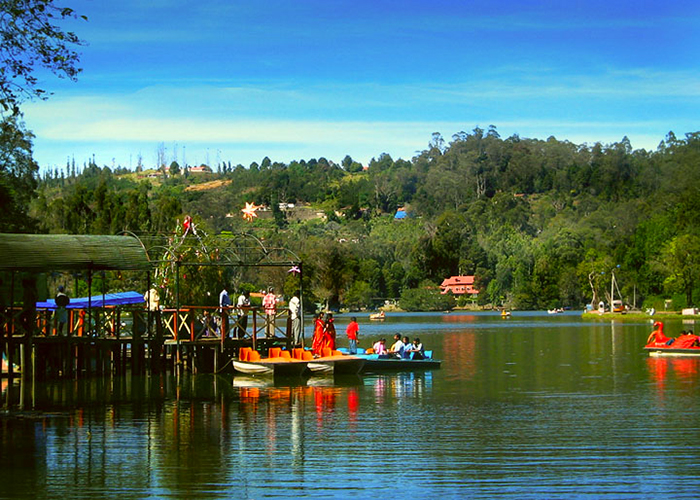 https://d3r8gwkgo0io6y.cloudfront.net/upload/S8/India-south-india-tamil-nadu-Kodaikanal-lake-boat-ride-1.jpg