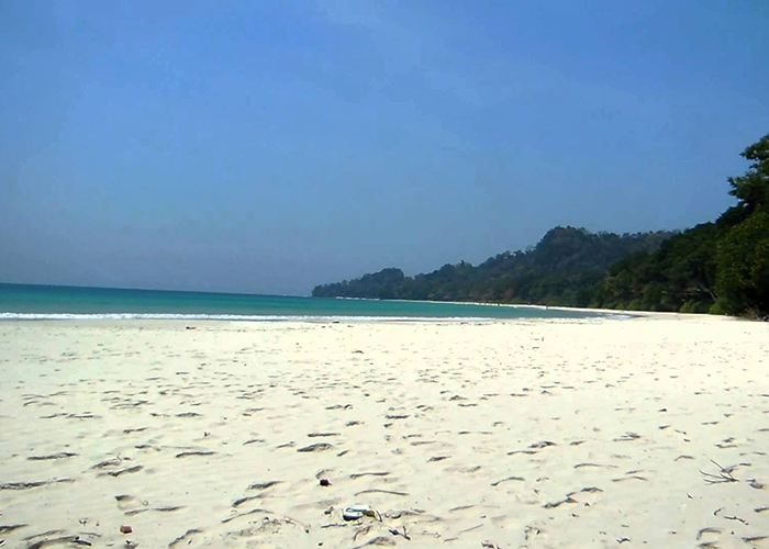 https://d3r8gwkgo0io6y.cloudfront.net/upload/SN/india-andaman-havelock-elephant-beach-1.jpg