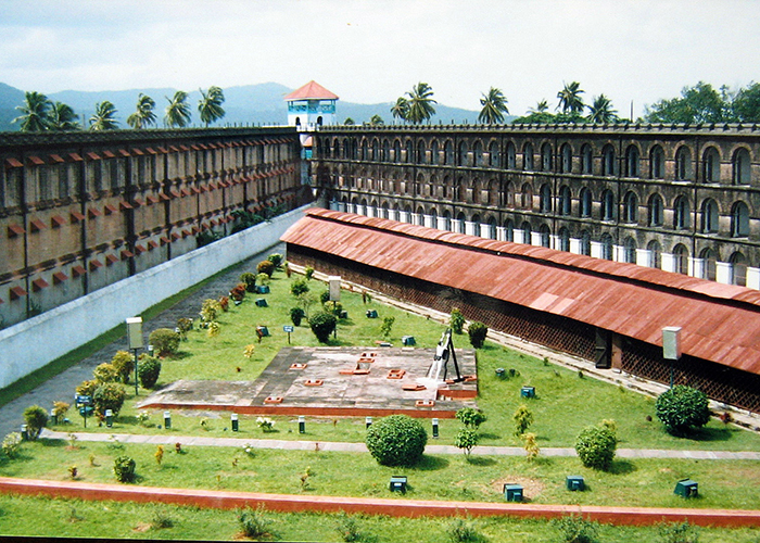 https://d3r8gwkgo0io6y.cloudfront.net/upload/SY/india-andaman-cellular-jail-1.jpg