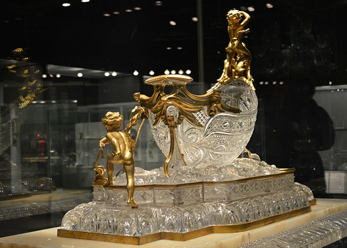 https://d3r8gwkgo0io6y.cloudfront.net/upload/U2/USA-Niagara-corning-glass-museum-1.jpg