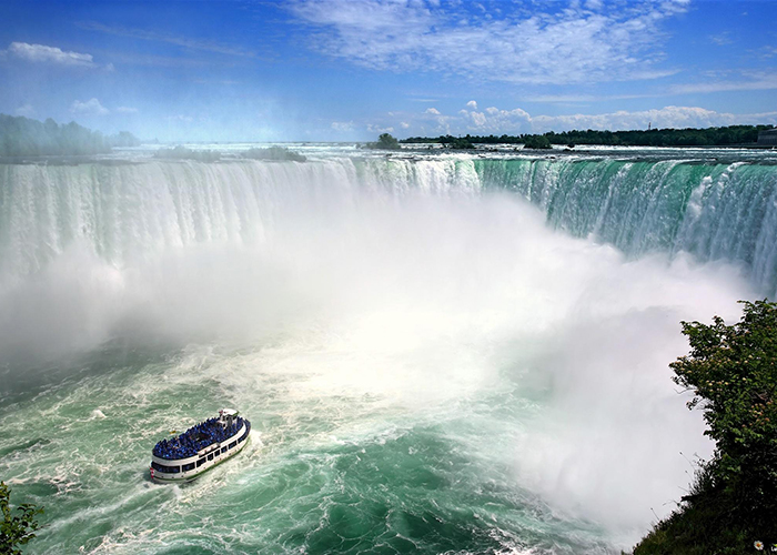 https://d3r8gwkgo0io6y.cloudfront.net/upload/U2/USA-niagara-falls.jpg