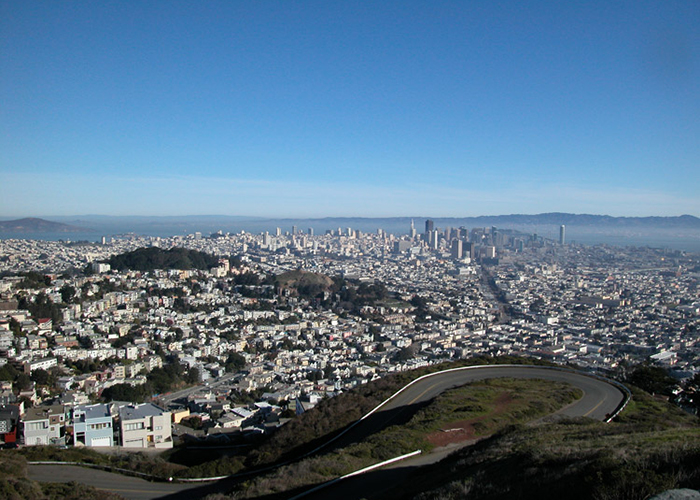 https://d3r8gwkgo0io6y.cloudfront.net/upload/U3/USA-San-francisco-twin-peak-2.jpg