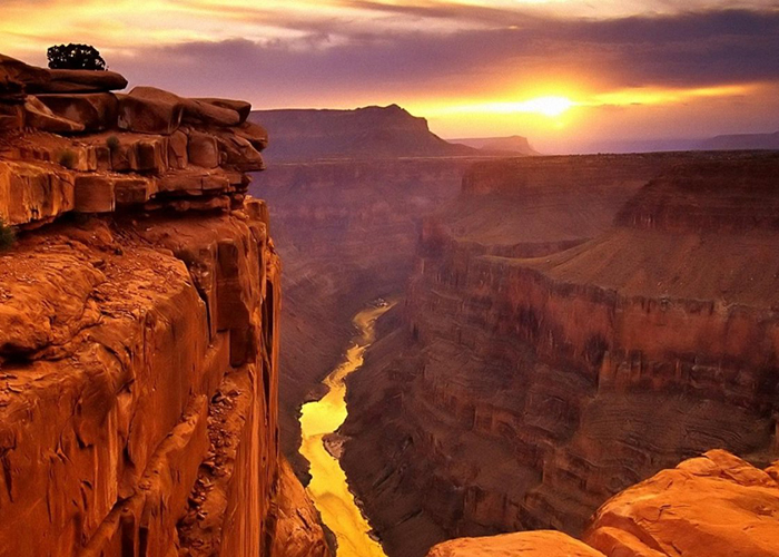 https://d3r8gwkgo0io6y.cloudfront.net/upload/U3/USA-grand-canyon-3.jpg