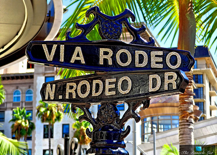 https://d3r8gwkgo0io6y.cloudfront.net/upload/US/USA-los-angeles-rodeo-drive-2.jpg