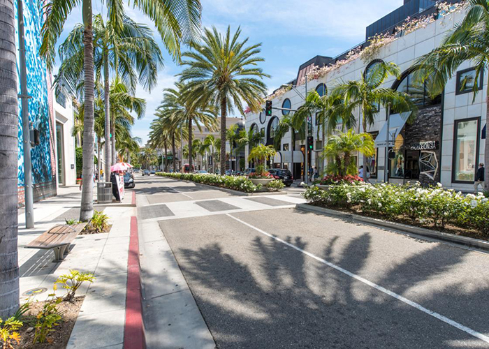 https://d3r8gwkgo0io6y.cloudfront.net/upload/UW/USA-los-angeles-rodeo-drive-4.jpg