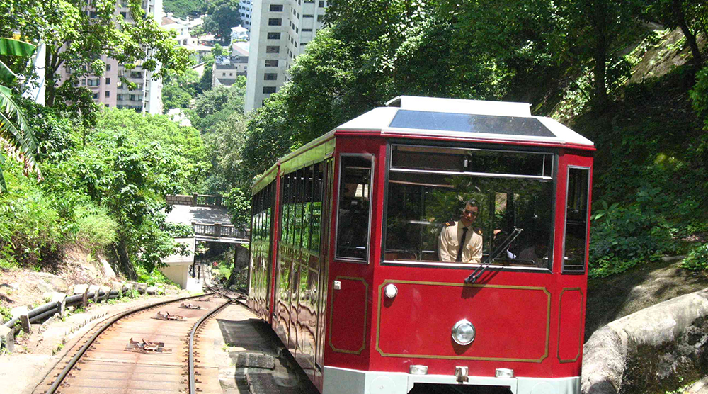 https://d3r8gwkgo0io6y.cloudfront.net/upload/Victoria-Peak-Tram.jpg
